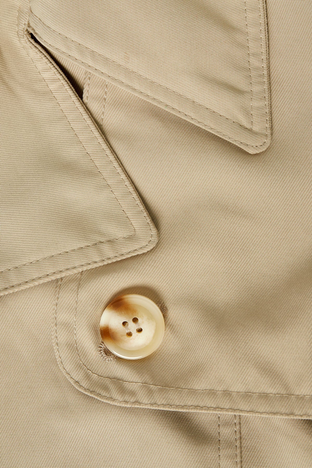 Isla Classic Trench - te combineren met elke outfit!