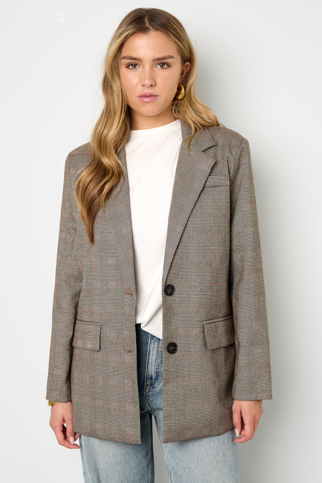 Isla Nomada – Timeless Check Blazer